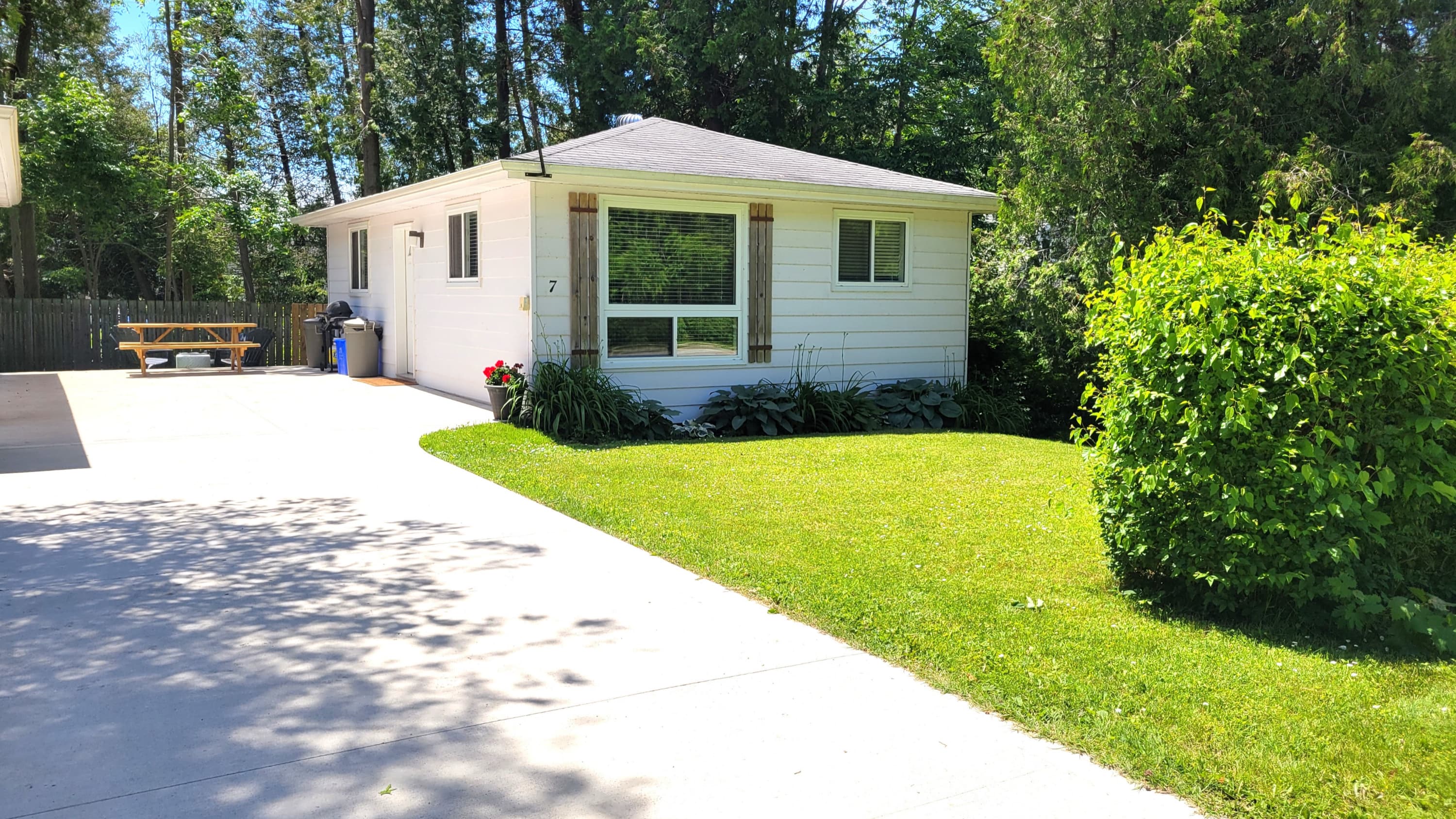 Dragonfly Cottages Port Elgin