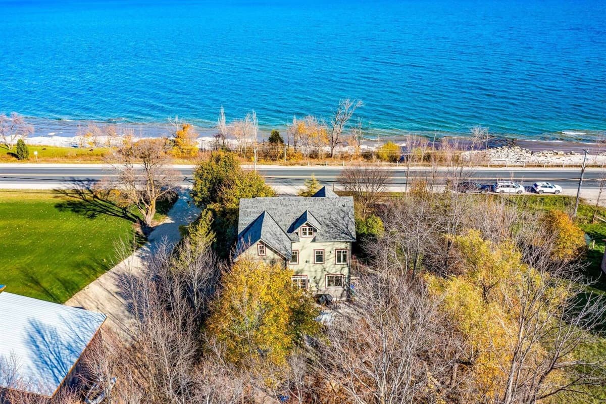 Shale Beach House