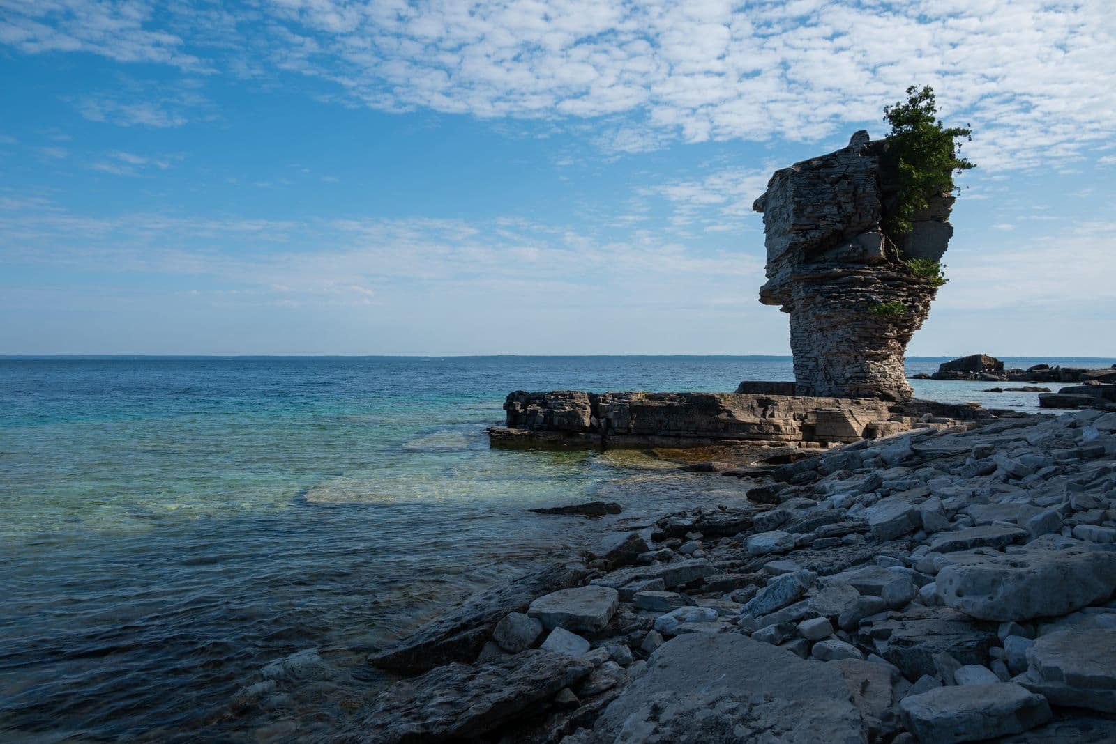 Rocky Georgian Bay shoreline with clear blue-green water