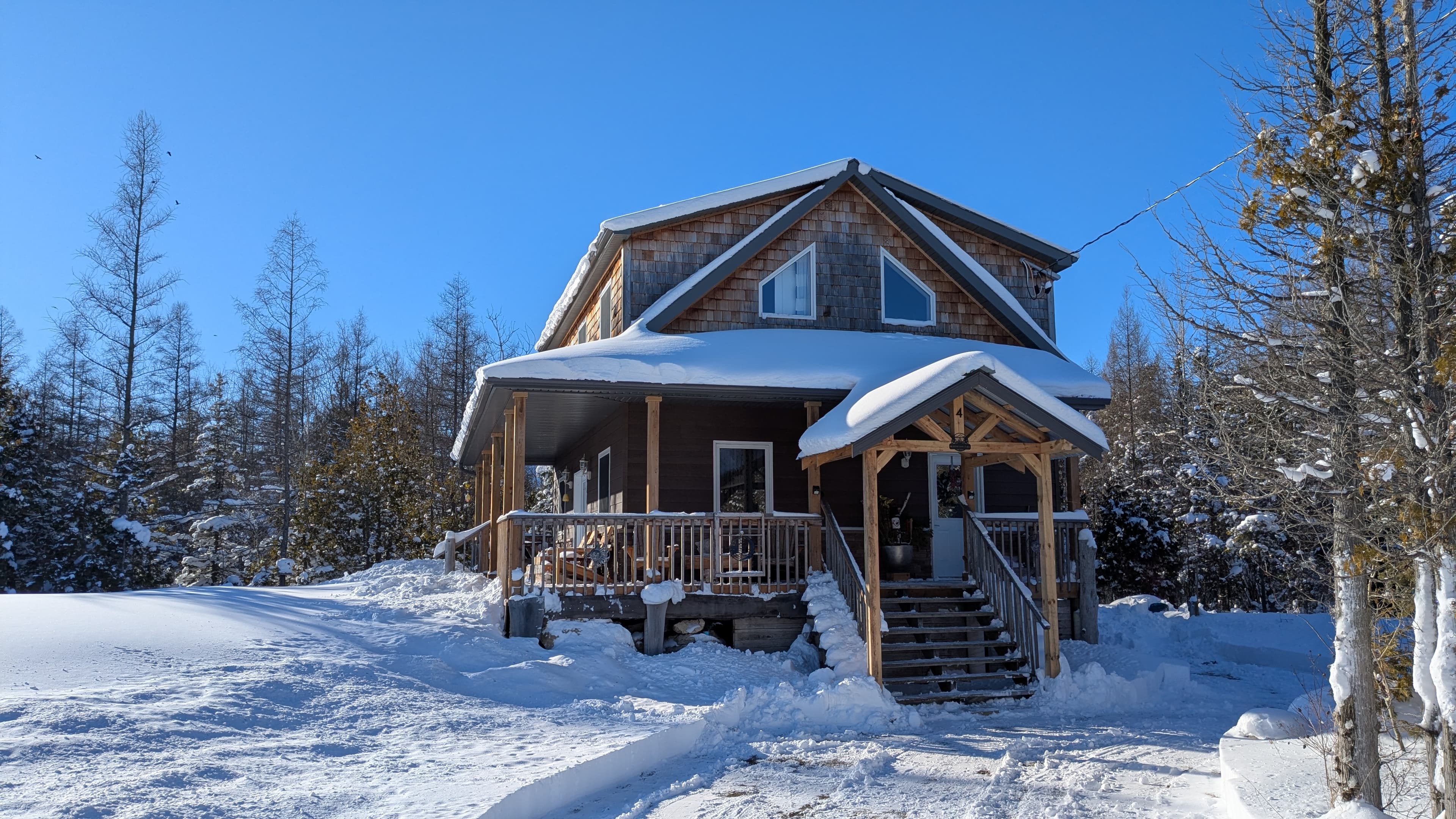 Sunny Meadow Retreat in Pike Bay